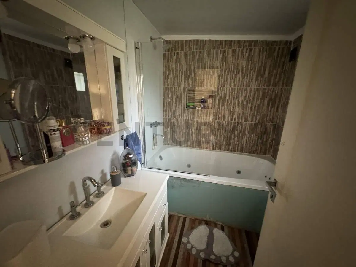 Casa en venta | 1 planta | Pileta, quincho, garage y parque frutal | José C. Paz 3