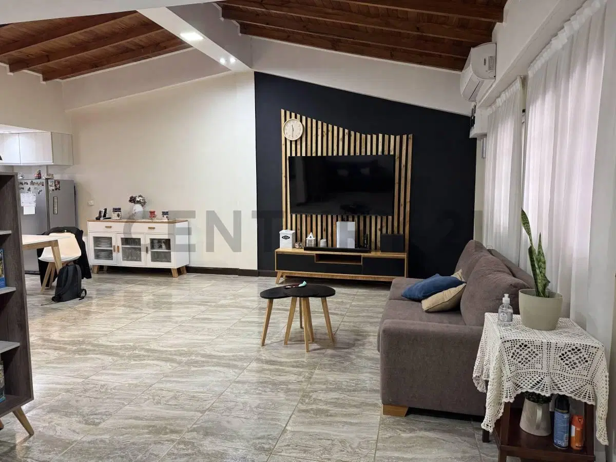 Casa en venta | 1 planta | Pileta, quincho, garage y parque frutal | José C. Paz 5