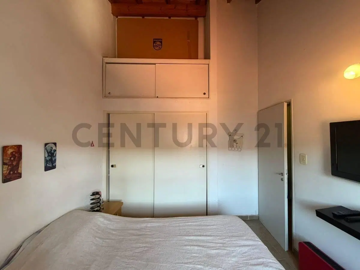 VENTA PH TIPO DUPLEX 3 AMBIENTES CON COCHERA Y PATIO EN JOSE C PAZ 3