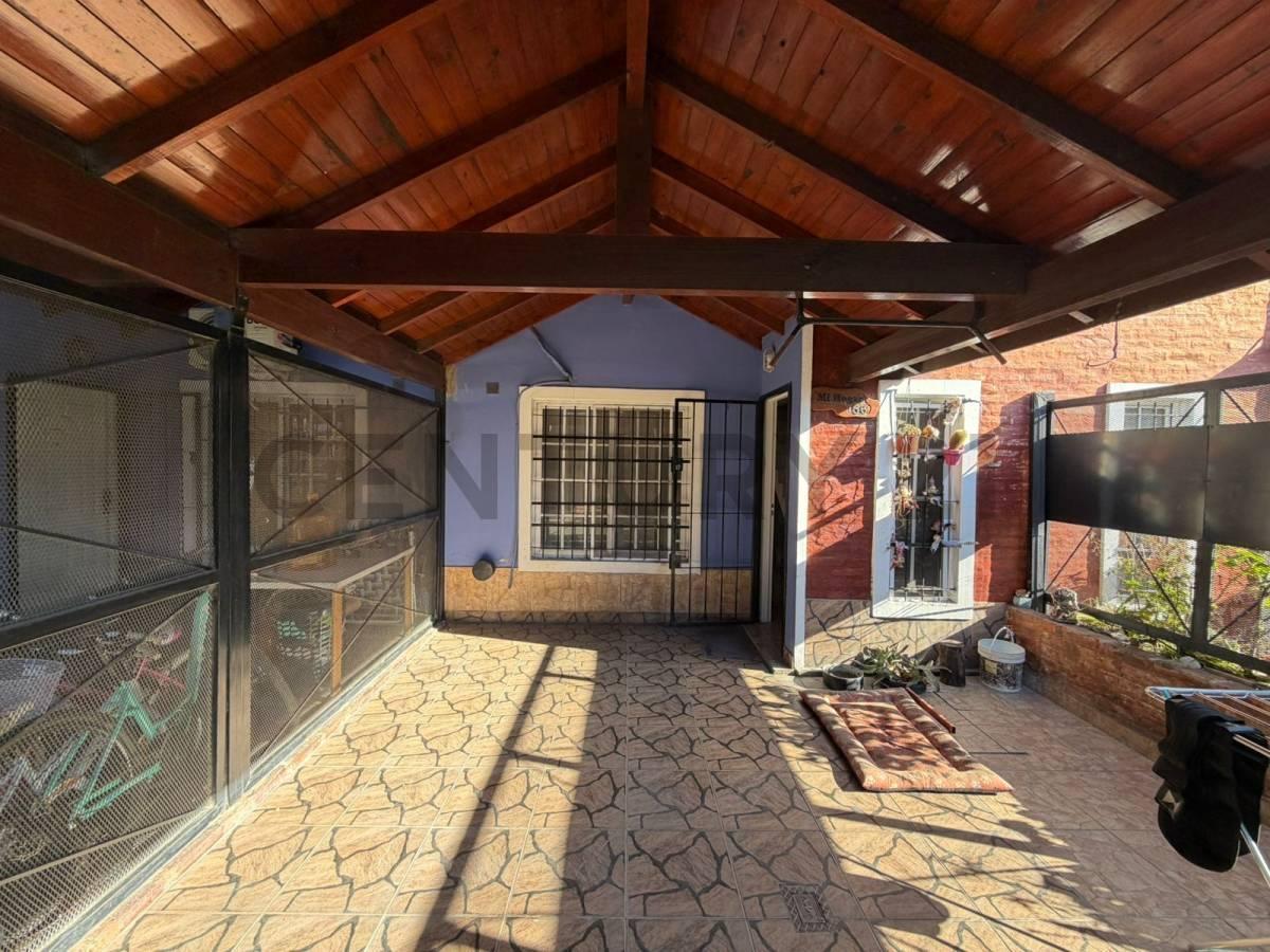 VENTA PH TIPO DUPLEX 3 AMBIENTES CON COCHERA Y PATIO EN JOSE C PAZ