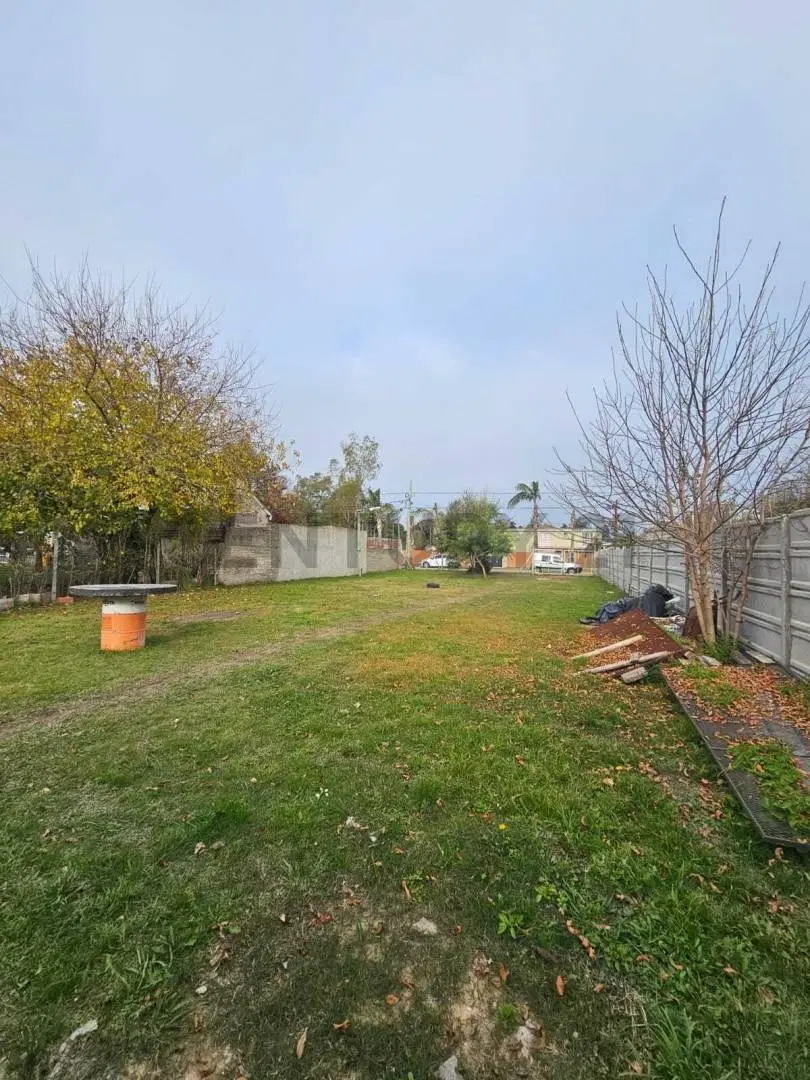 Terreno en venta en General Rodríguez Con construcción y pileta 2