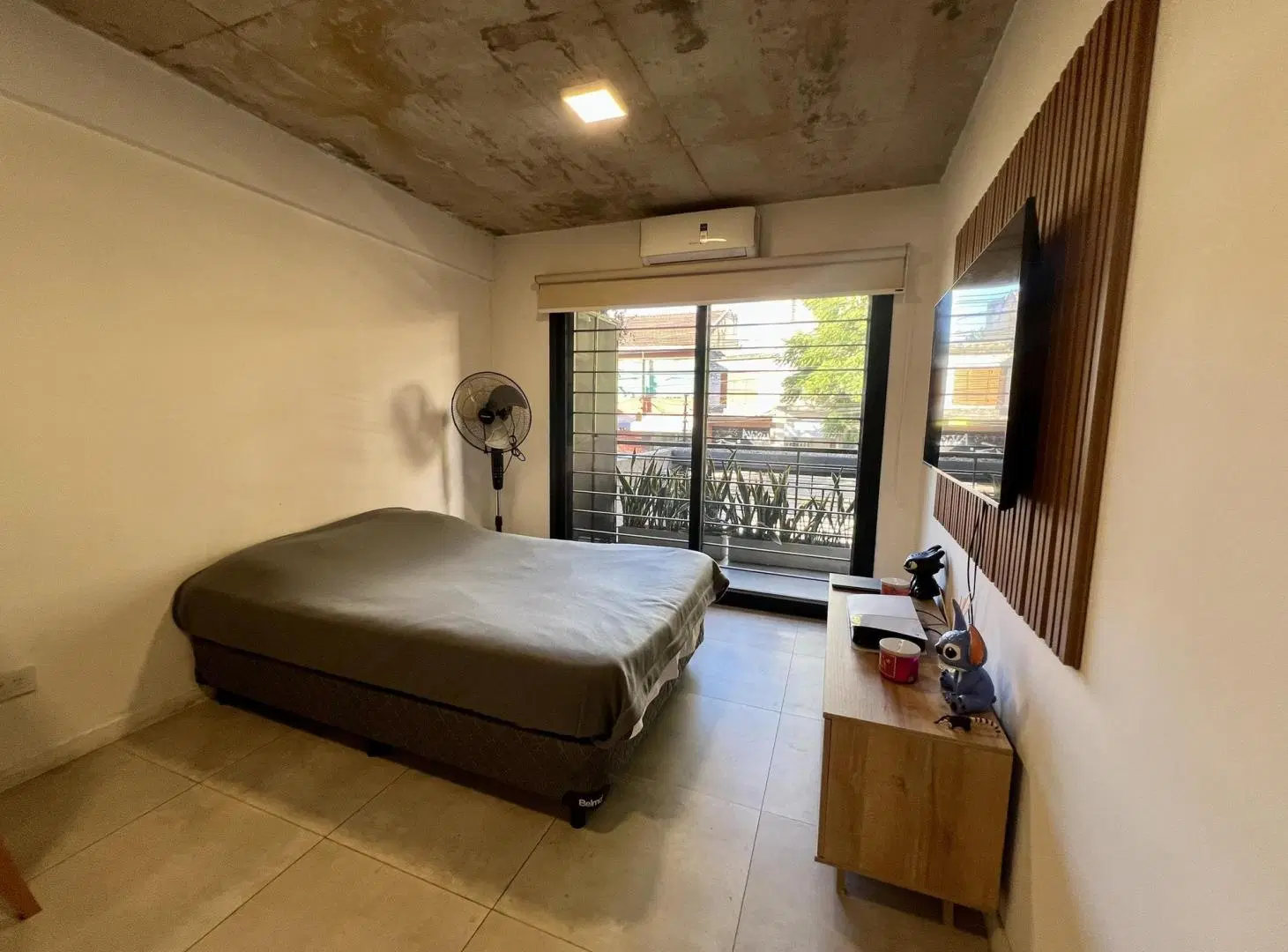 VENTA DEPARTAMENTO MONOAMBIENTE C/ BALCÓN CASTELAR 2