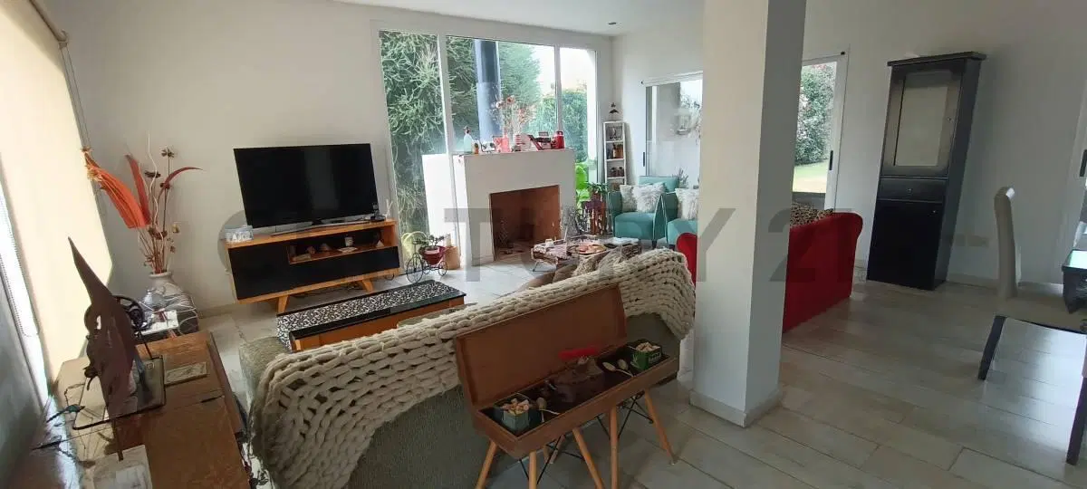 VENTA CASA 5 AMB + DEPENDENCIA HARAS SANTA MARIA - ESCOBAR 4