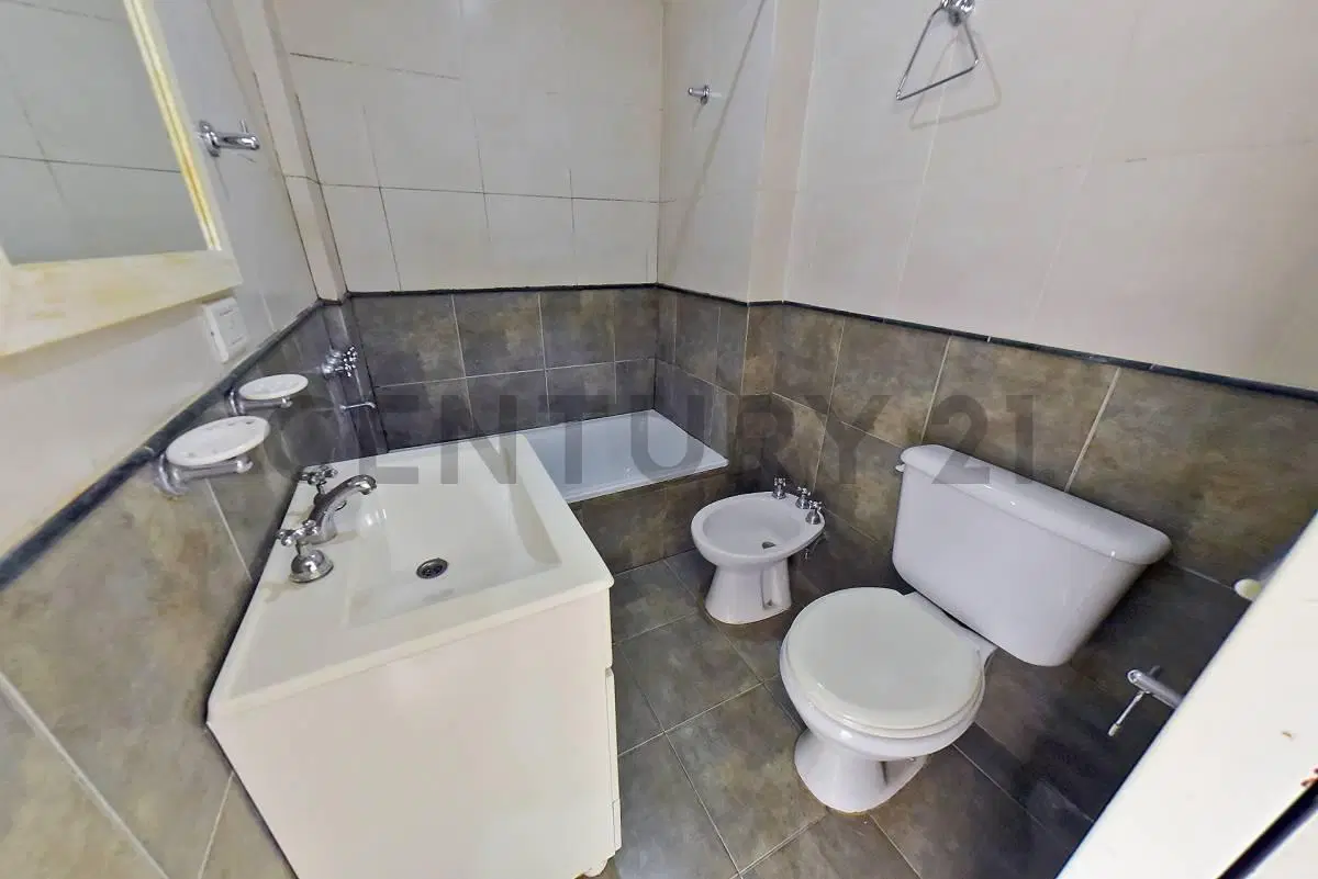 OPORTUNIDAD VENTA DEPTO 2 AMBIENTES CON BALCÓN EN SANTOS LUGARES APTO CRÉDITO 4