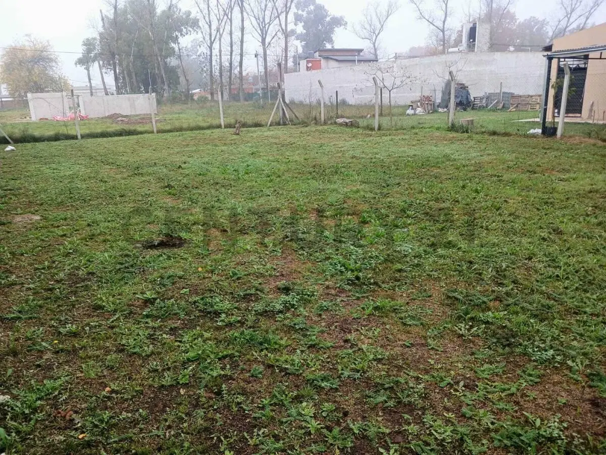 Venta Terreno en Tristan Suárez 5