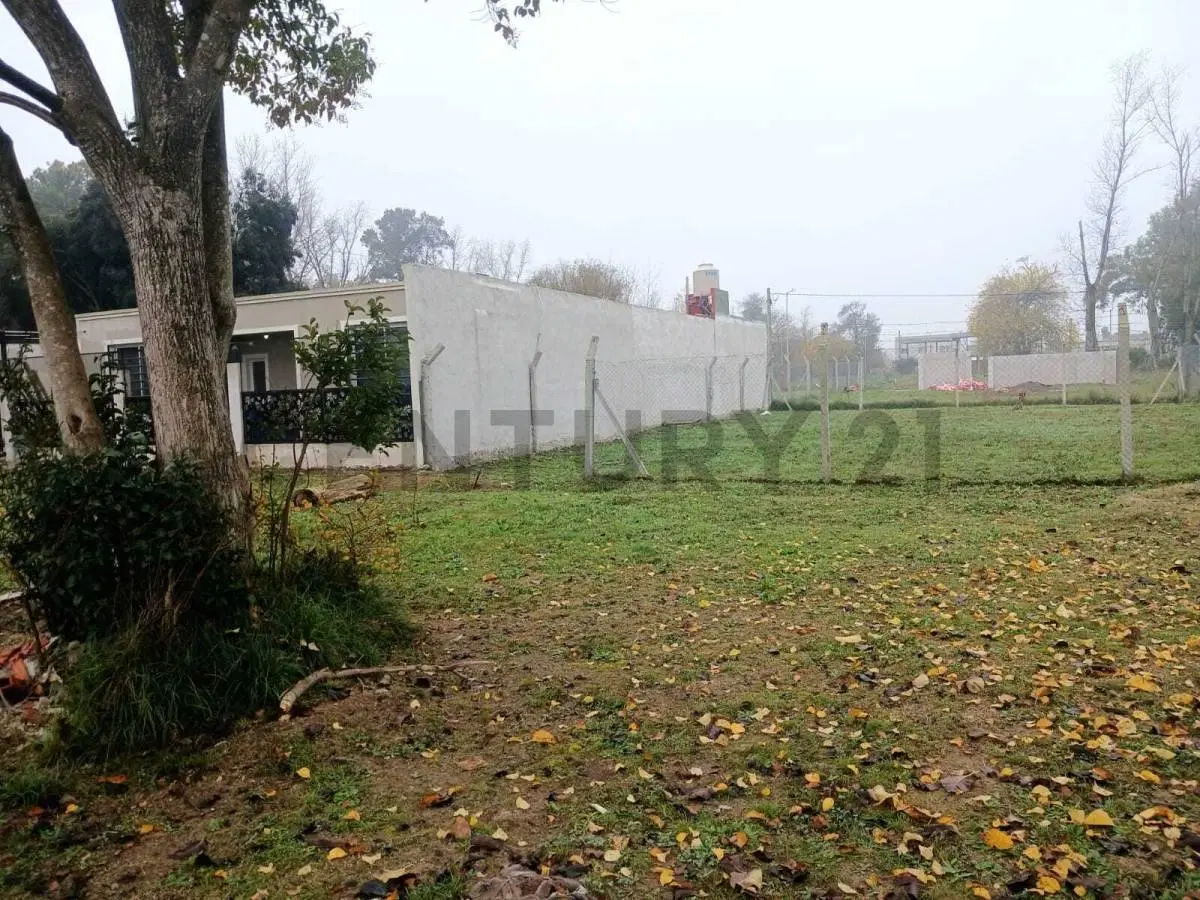Venta Terreno en Tristan Suárez 4