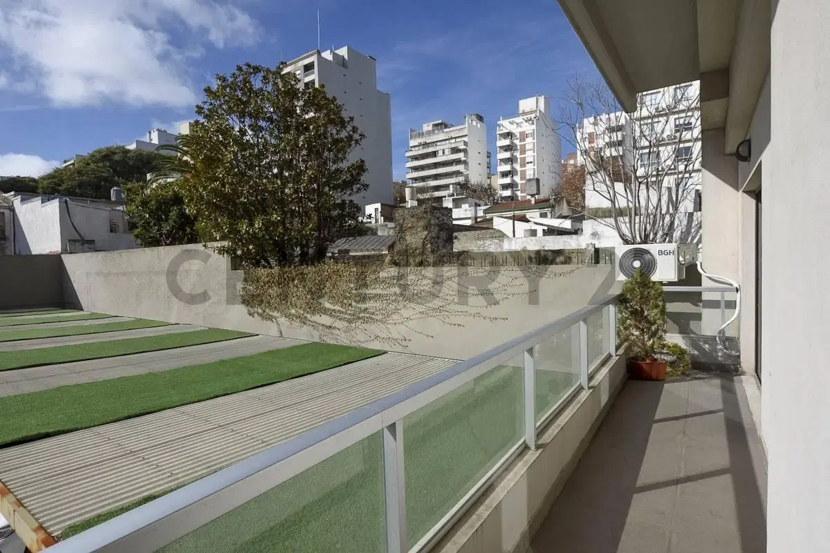 VENTA DEPARTAMENTO 3 AMBIENTES CON COCHERA EN VILLA URQUIZA 3