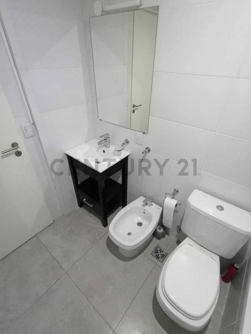 VENTA DEPARTAMENTO 1 AMBIENTE DIVISIBLE EN VILLA DEL LAGO PILAR. 3