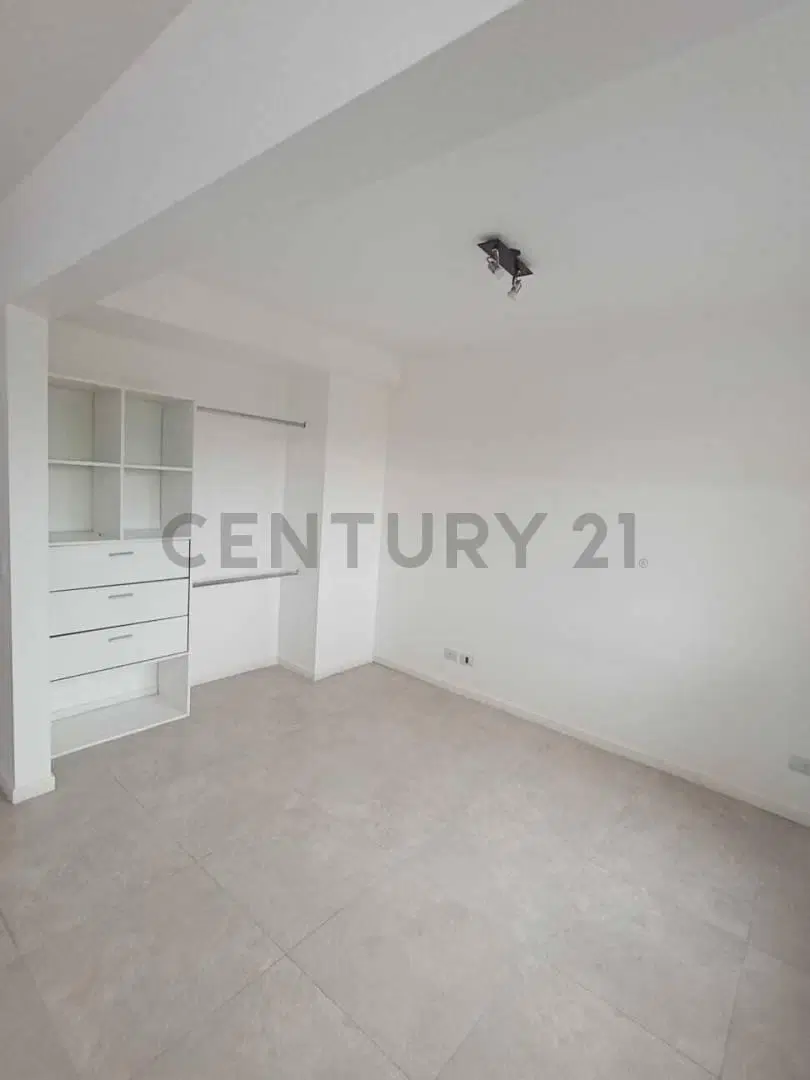 VENTA DEPARTAMENTO 1 AMBIENTE DIVISIBLE EN VILLA DEL LAGO PILAR. 5