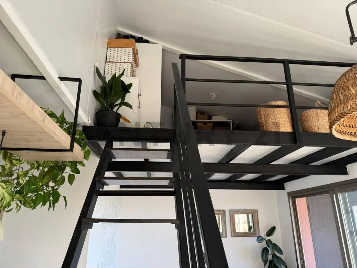 Monoambiente con entrepiso reciclado a nuevo en Bahía Grande, Nordelta - Edificio Studios 1 2