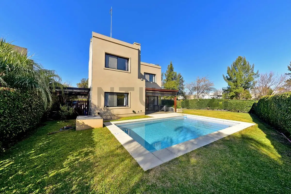VENTA CASA 5 AMBIENTES APTA CRÉDITO CON JARDÍN Y PILETA EN LA CAÑADA DE PILAR 2