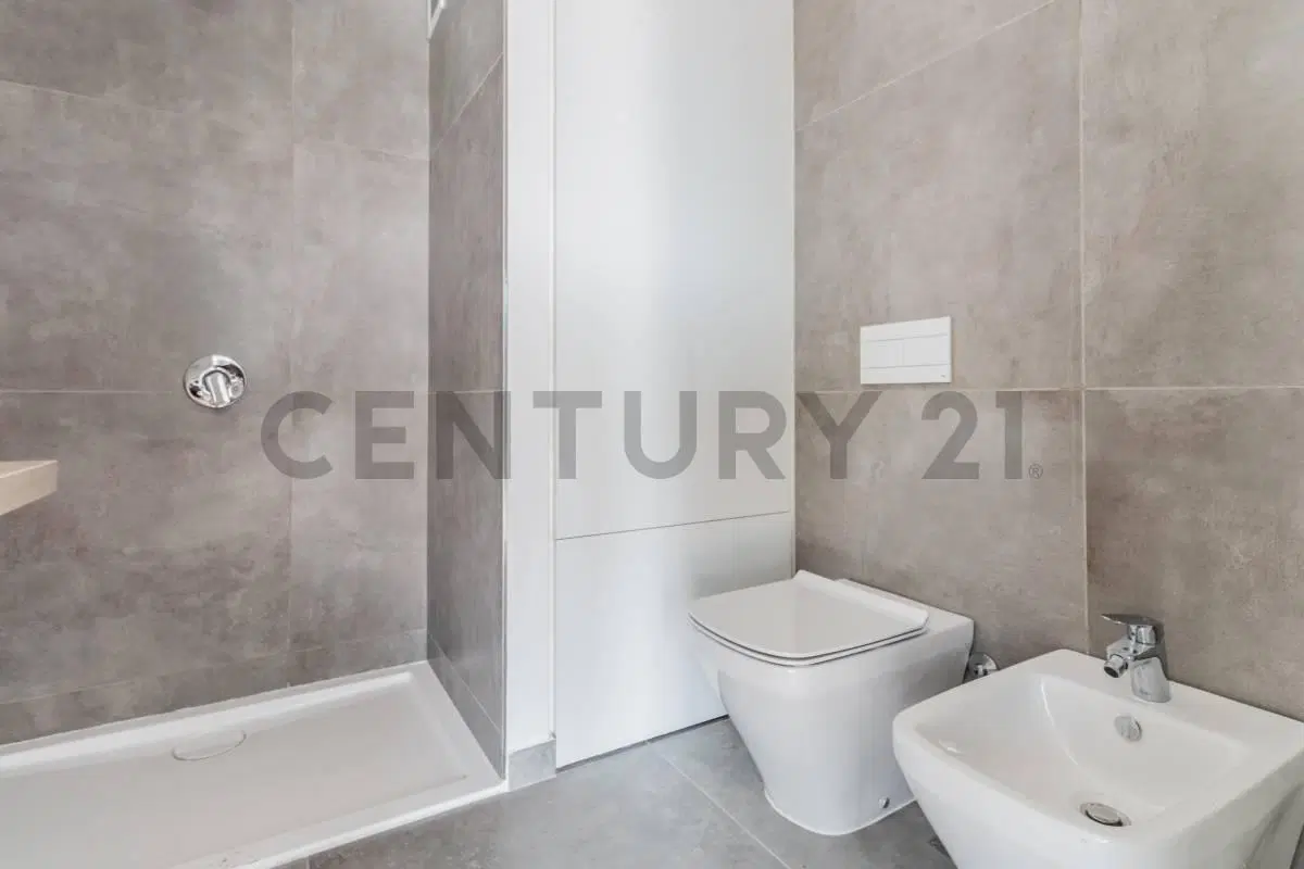 Venta Departamento Monoambiente en Retiro 8