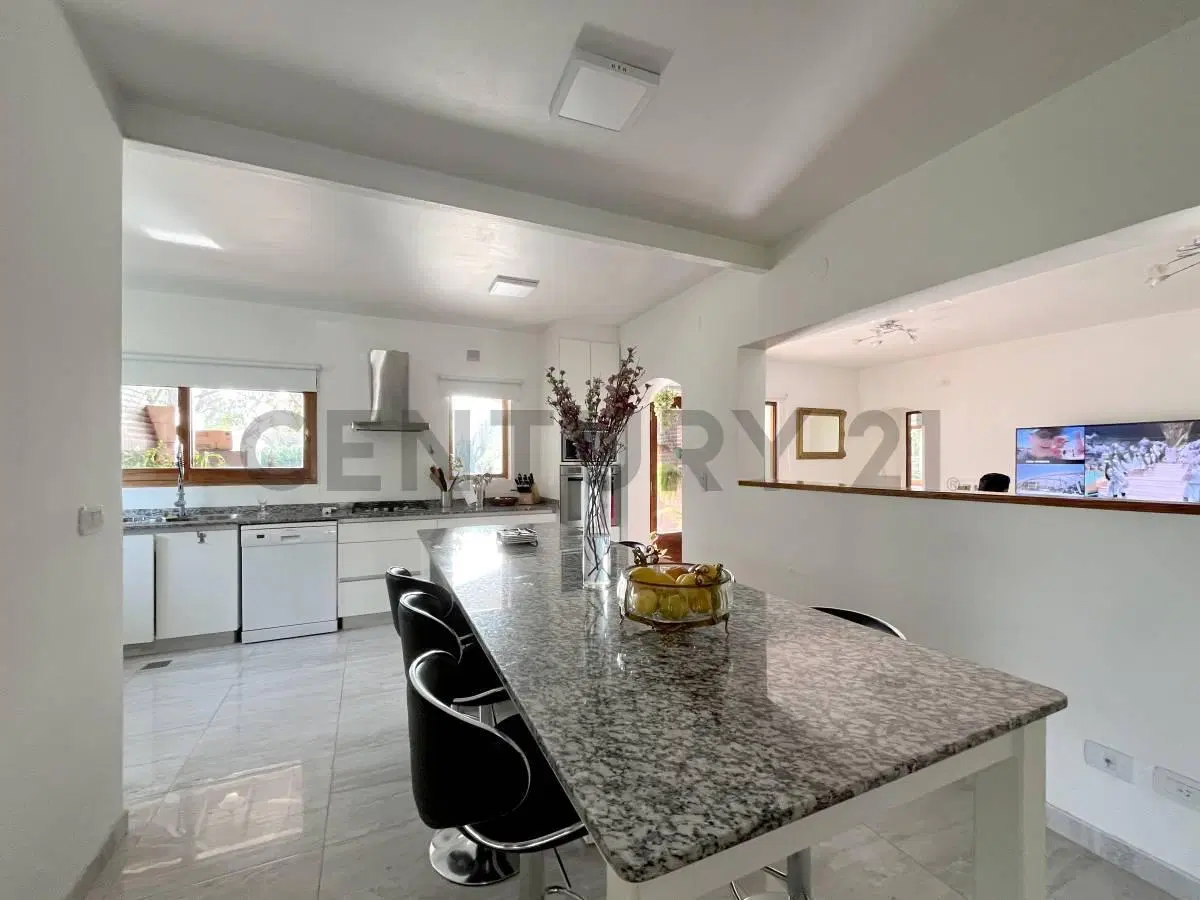 VENTA CASA 5 AMBIENTES PILETA GOLF COUNTRY BOCA RATON PILAR 8