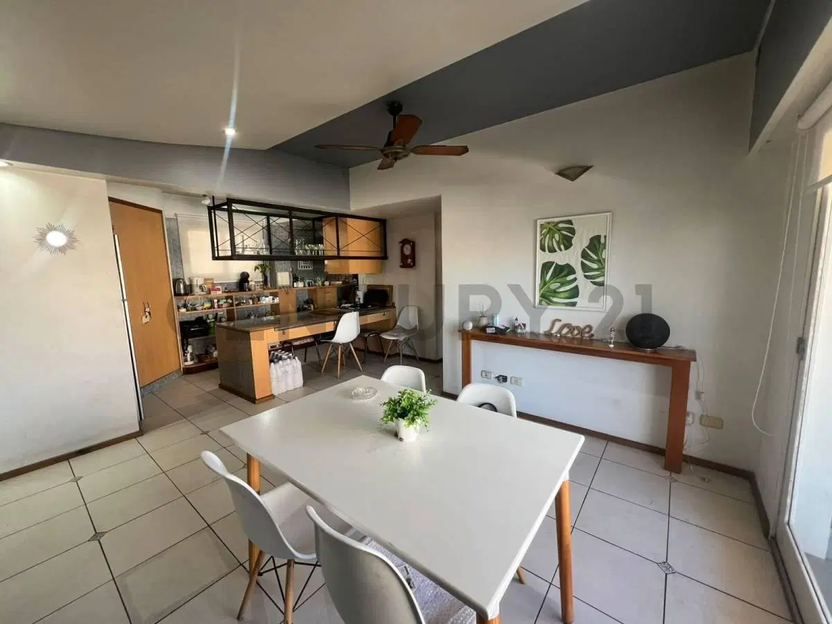 VENTA DEÀRTAMENTO 3 AMBIENTES CON COCHERA Y BALCON CONTRAFRENTE VISTA ABIERTA EN CENTRO DE SAN JUSTO 3