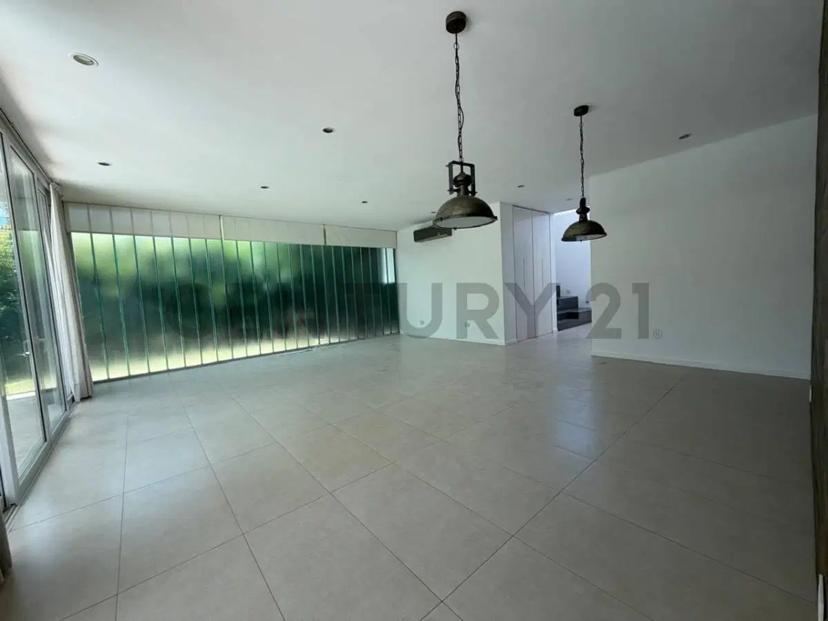 VENTA CASA 6 AMB EN BARRIO EL GOLF NORDELTA 2