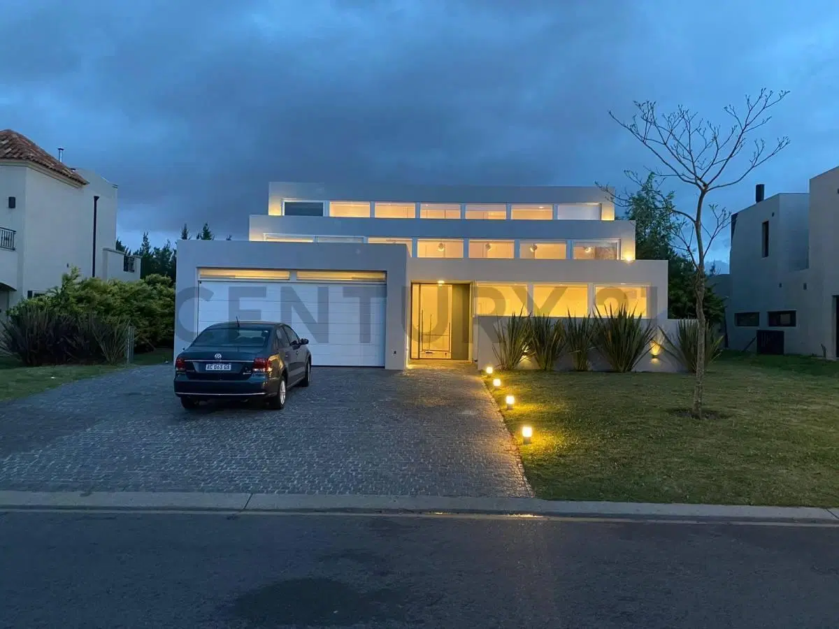 VENTA CASA 6 AMB EN BARRIO EL GOLF NORDELTA 3