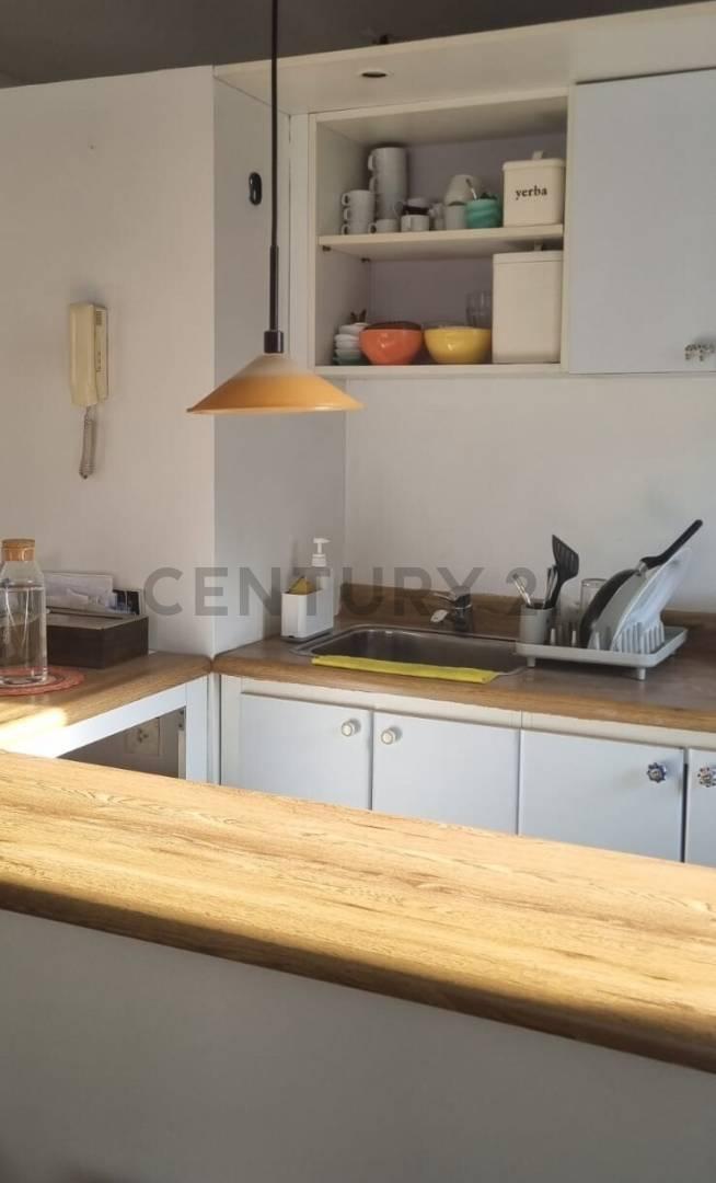Foto de VENTA. Cañitas- Luminoso 2 Amb. 7mo Piso. Todo Externo con Ventilación Natural. Cochera y Baulera, imagen 1