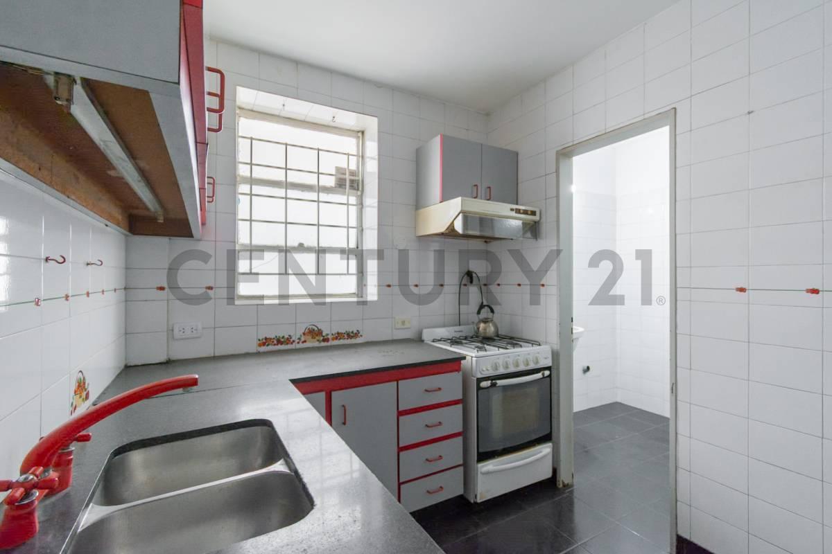 Foto de VENTA DEPTO 4 AMBIENTES EN CABALLITO, EXCELENTE UBICACIÓN - APTO CRÉDITO, imagen 4