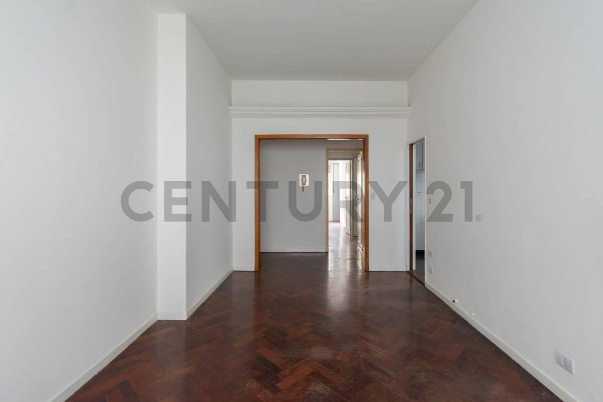 Foto de VENTA DEPTO 4 AMBIENTES EN CABALLITO, EXCELENTE UBICACIÓN - APTO CRÉDITO, imagen 2