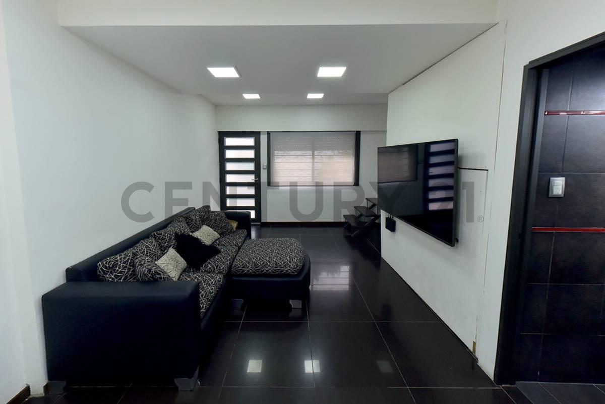 Foto de VENTA PH 3 AMB CON COCHERA IMPECABLE EN MORON, imagen 2