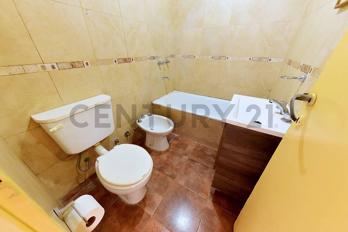 Foto de ALQUILER DEPTO 2 AMBIENTES Y MEDIO CON COCHERA EN MUÑIZ, imagen 3