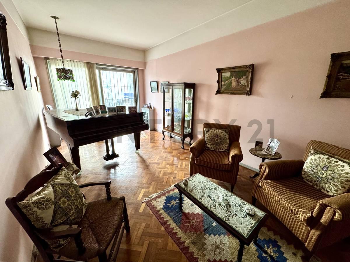 Foto de SEMIPISO DE 151 M2 DE CATEGORÍA EN PALERMO| 4 AMB + DEPENDENCIA |, imagen 2
