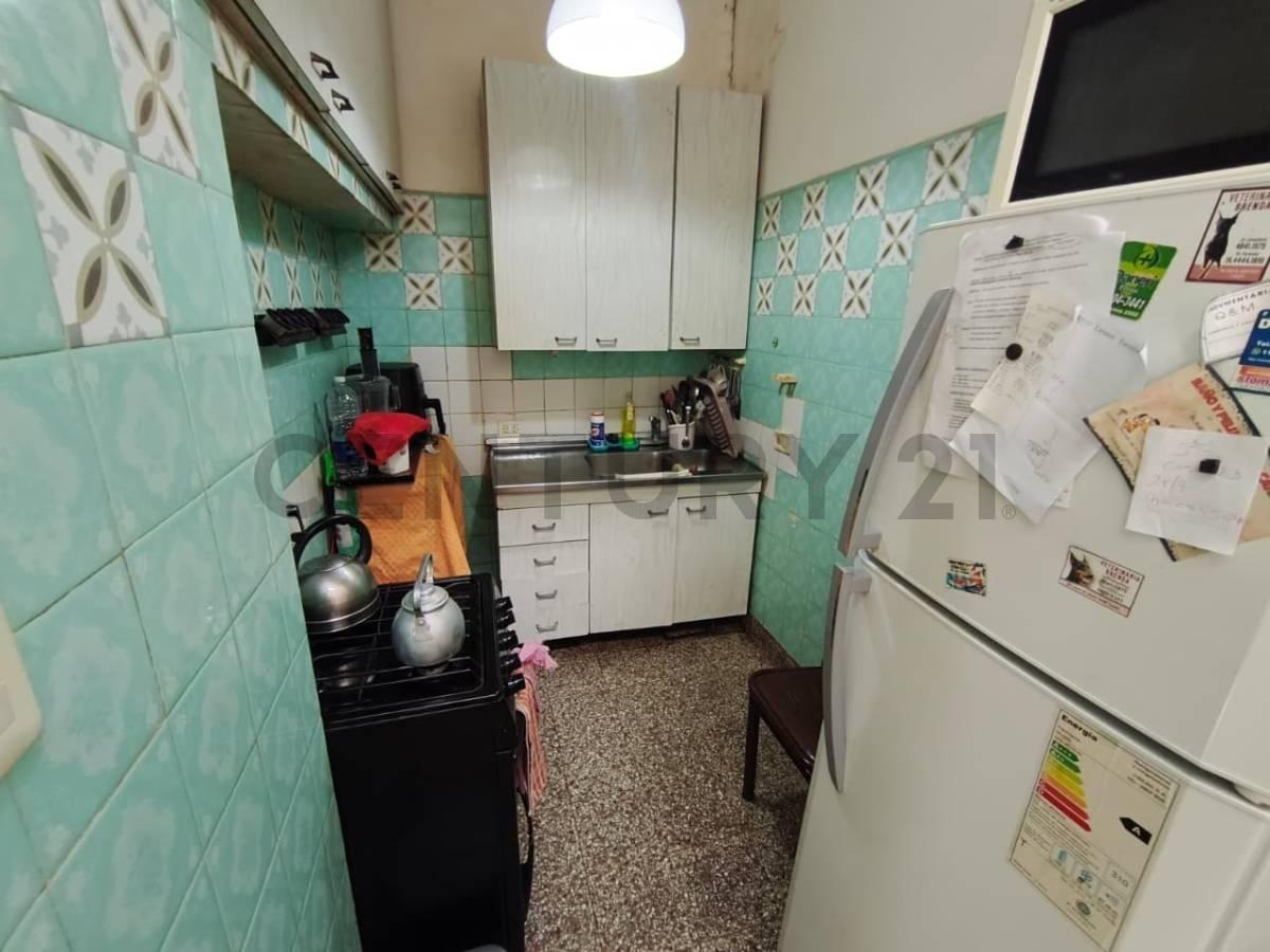 Foto de PH 3 AMBIENTES CON PATIO – SIN EXPENSAS – FLORESTA, imagen 1