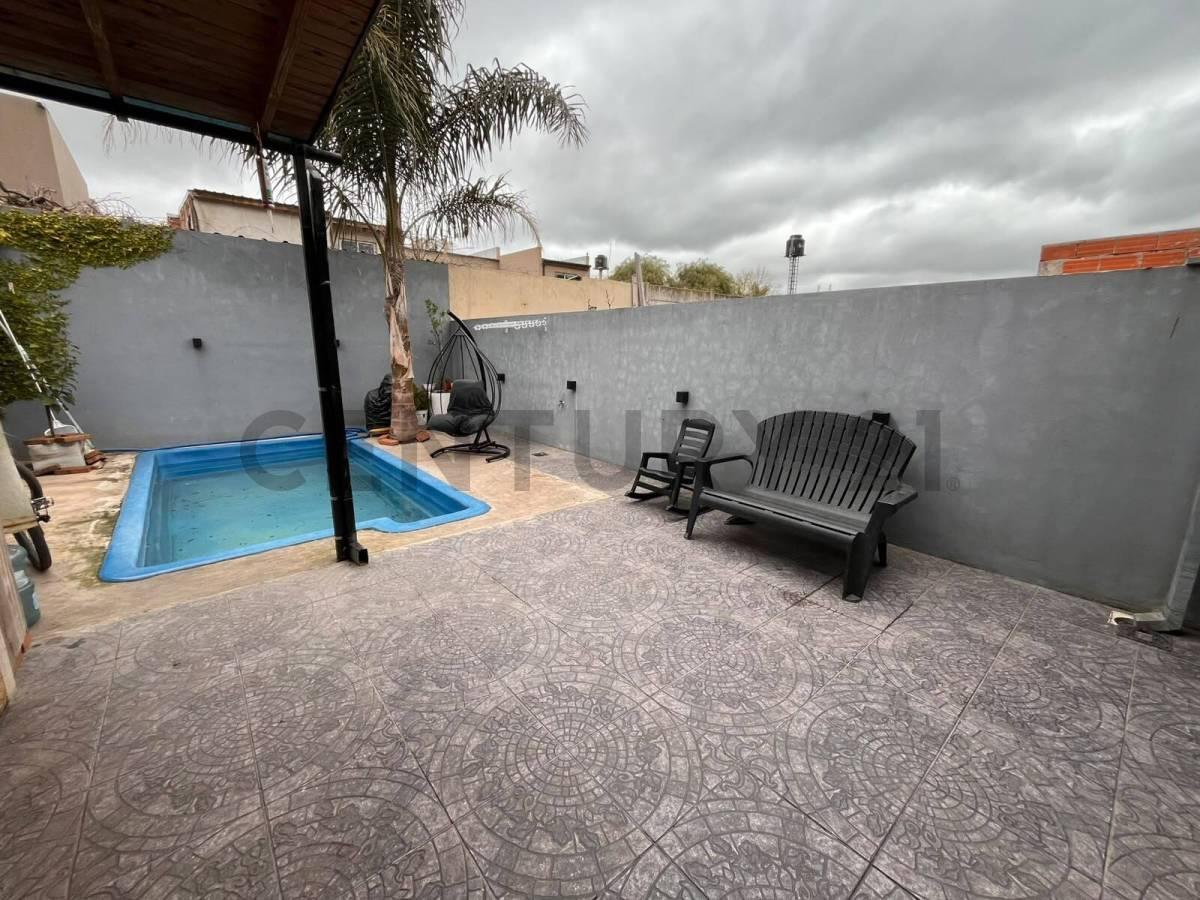 Foto de VENTA PH TIPO DUPLEX 4 AMBIENTES CON PILETA Y PATIO EN PILAR, imagen 4
