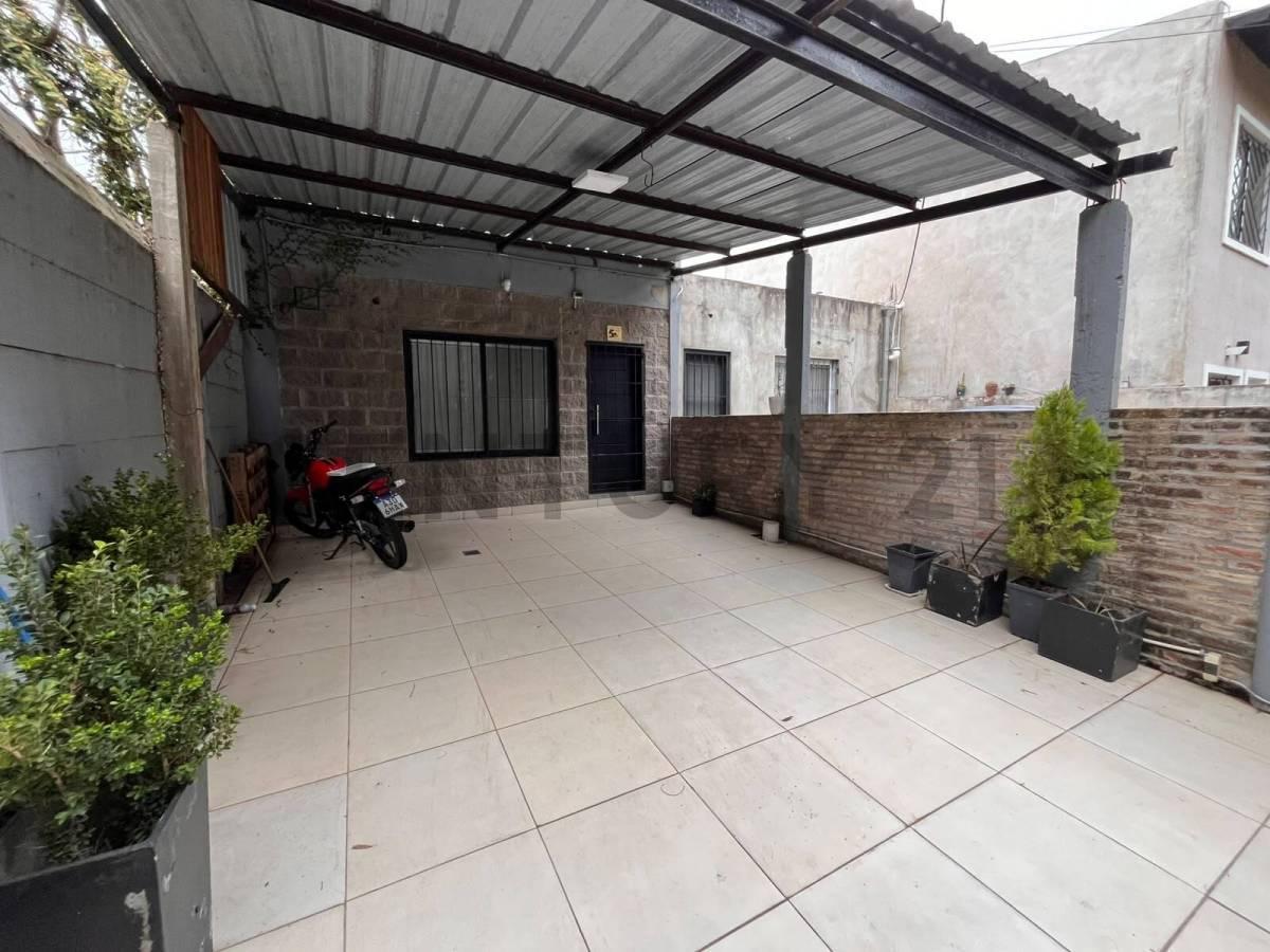 Foto de VENTA PH TIPO DUPLEX 4 AMBIENTES CON PILETA Y PATIO EN PILAR, imagen 3