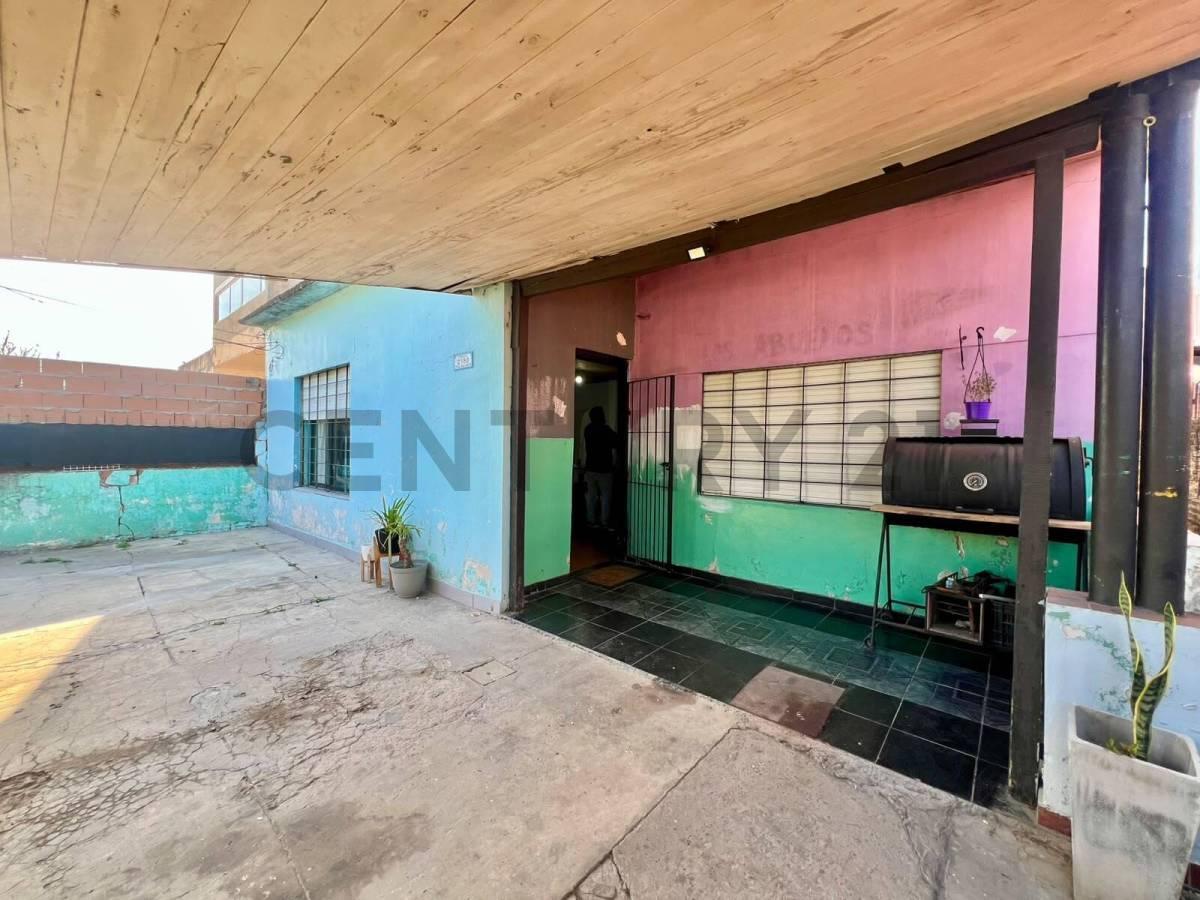 Foto de VENTA CASA 4 AMB EN ITUZAINGO NORTE + DEPTO 2 AMB INDEPENDIENTE (APTO, imagen 1