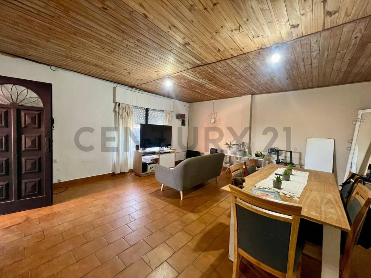 Foto de VENTA CASA 4 AMB EN ITUZAINGO NORTE + DEPTO 2 AMB INDEPENDIENTE (APTO, imagen 4