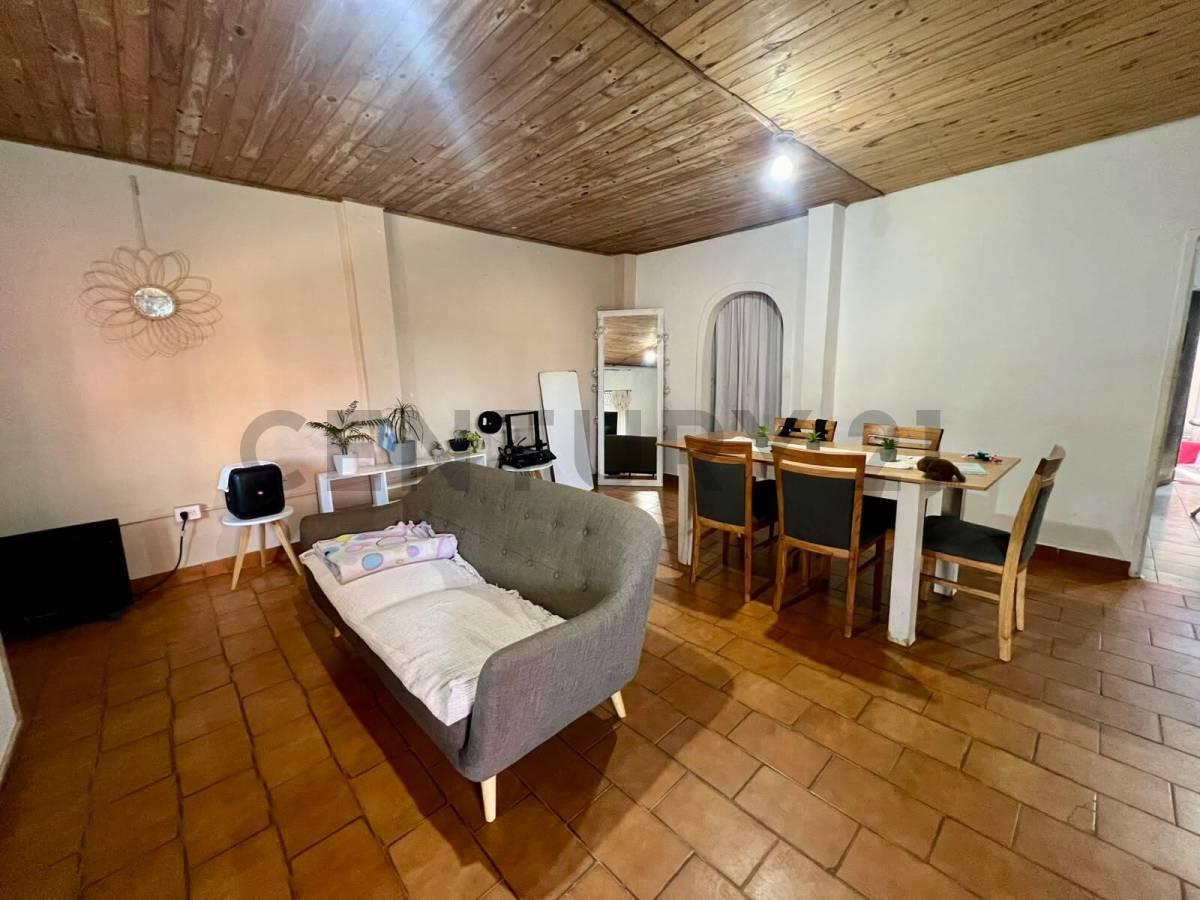 Foto de VENTA CASA 4 AMB EN ITUZAINGO NORTE + DEPTO 2 AMB INDEPENDIENTE (APTO, imagen 3