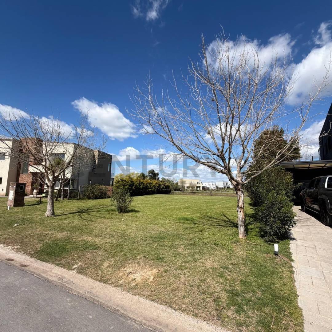 Foto de Lote En Venta Al Agua en El Cantón Barrio Islas | 848m² | Excelente, imagen 2