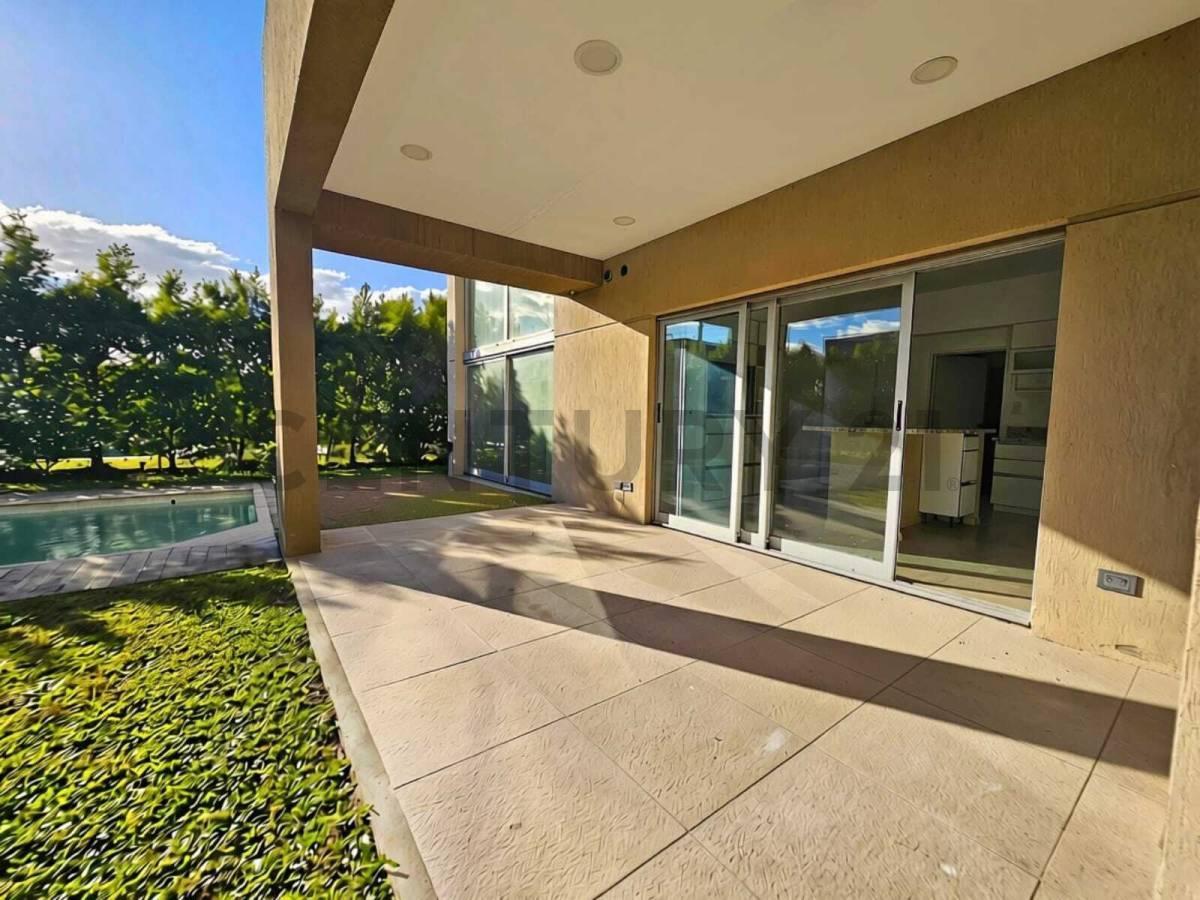 Foto de Casa moderna en venta en Las Tipas, Nordelta | Lote interno 504 m² |, imagen 5