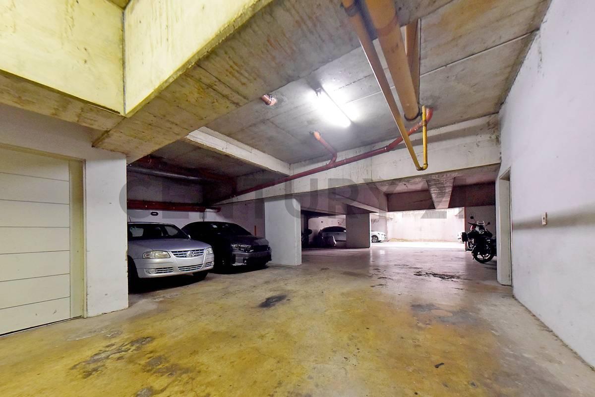Foto de VENTA COCHERA CUBIERTA 12M2 EN CASEROS, imagen 2