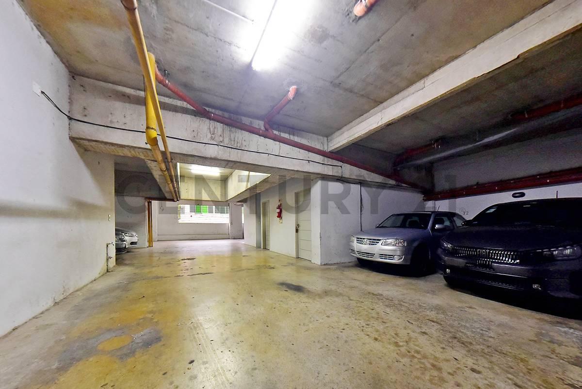 Foto de VENTA COCHERA CUBIERTA 12M2 EN CASEROS, imagen 3