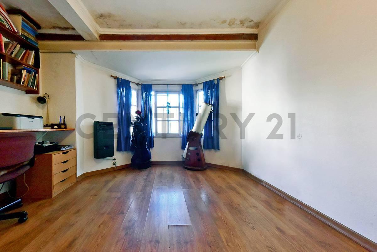 Foto de VENTA CASA 4 AMBIENTES CON PILETA EN VILLA DE MAYO, imagen 2