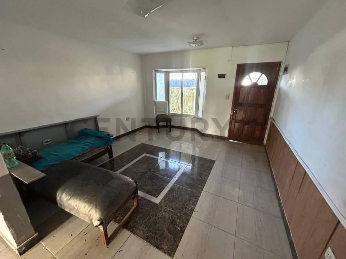 Foto de venta casa 5 amb con parque y pileta en de vicenzo pilar, imagen 5