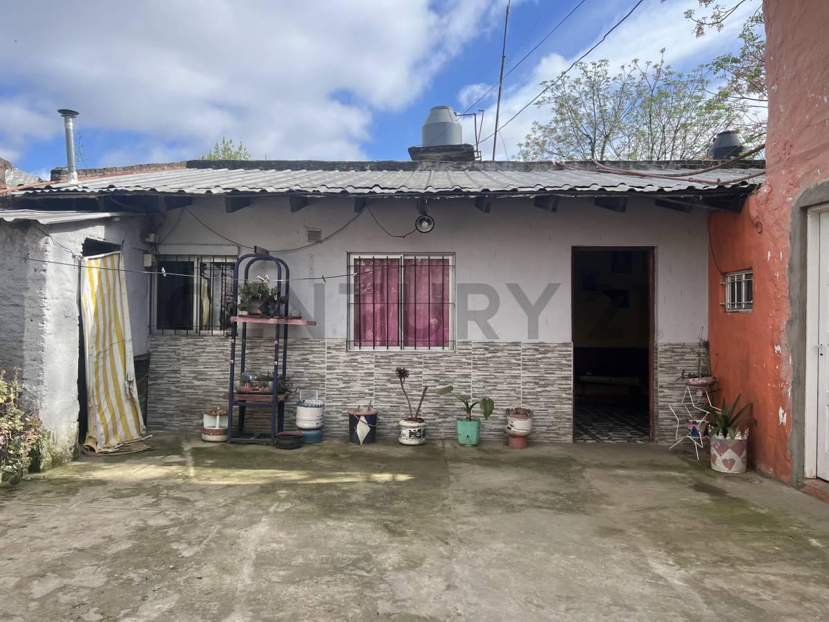 Foto de CASA EN VENTA MULTIFAMILIAR - TOTAL 3 PROPIEDADES – LIBERTAD, MERLO, imagen 2