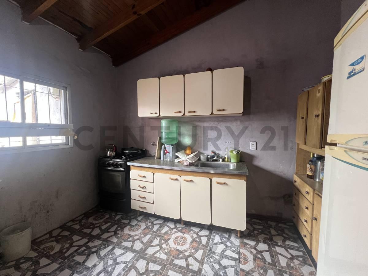 Foto de CASA EN VENTA MULTIFAMILIAR - TOTAL 3 PROPIEDADES – LIBERTAD, MERLO, imagen 3
