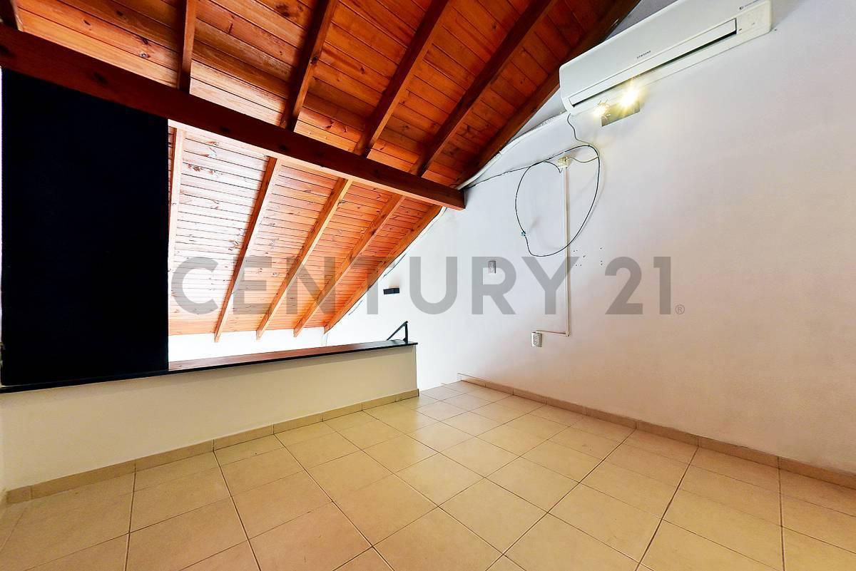 Foto de VENTA DEPARTAMENTO 2 AMBIENTES EN MORÓN OPORTUNIDAD ESCALERA APTO, imagen 4