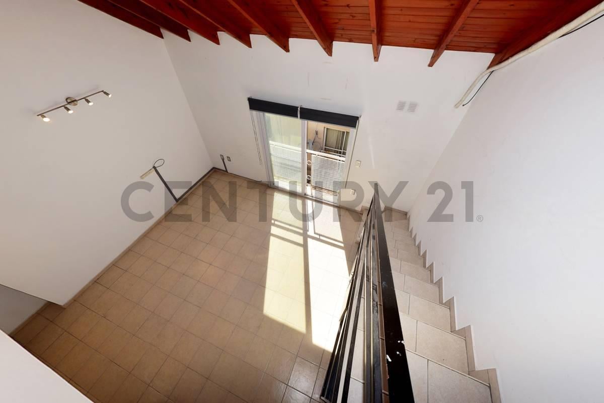 Foto de VENTA DEPARTAMENTO 2 AMBIENTES EN MORÓN OPORTUNIDAD ESCALERA APTO, imagen 5