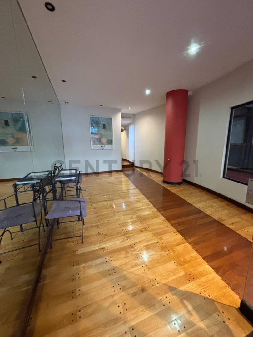 Foto de VENTA SEMIPISO 3 AMB CON 2 ESPACIOS GUARDACOCHES EN NUÑEZ, imagen 1