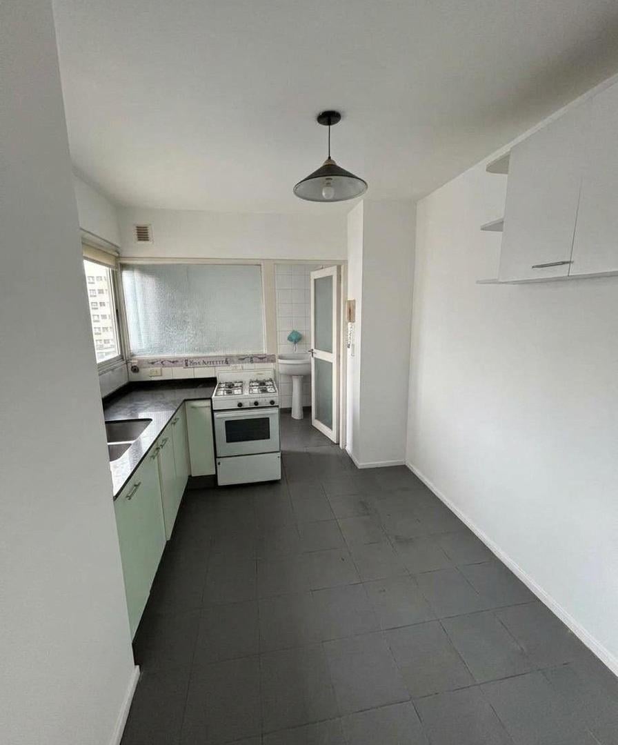 Foto de VENTA SEMIPISO 3 AMB CON 2 ESPACIOS GUARDACOCHES EN NUÑEZ, imagen 2