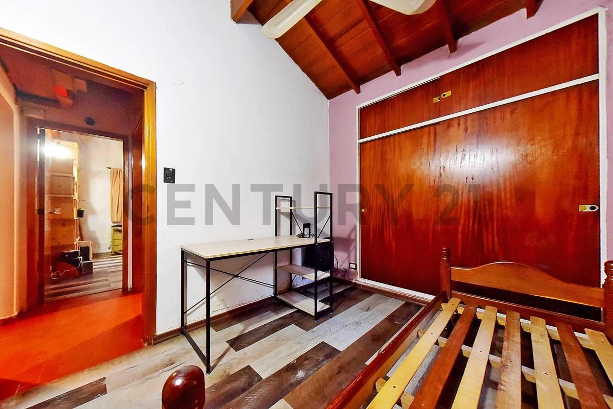 Foto de VENTA CASA 4 AMBIENTES CON PILETA LOTE 1425M2 EN YEI PORÁ, imagen 3
