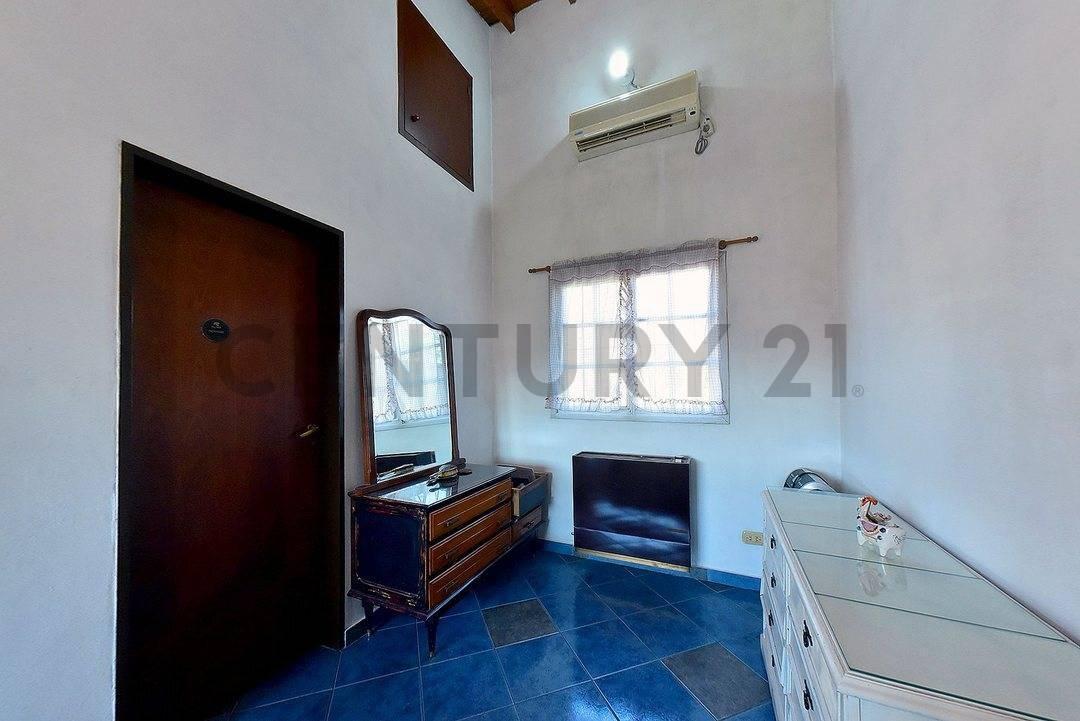 Foto de Casa en venta 4 ambientes san miguel, imagen 3