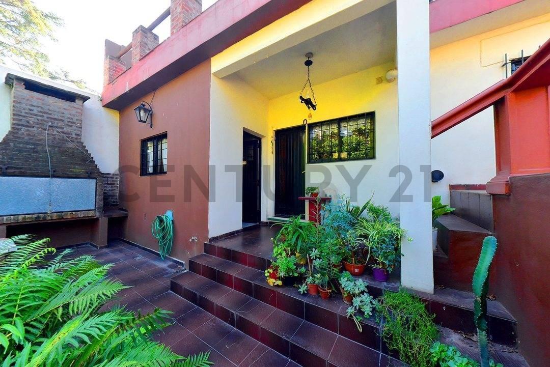 Foto de Casa en venta 4 ambientes san miguel, imagen 2