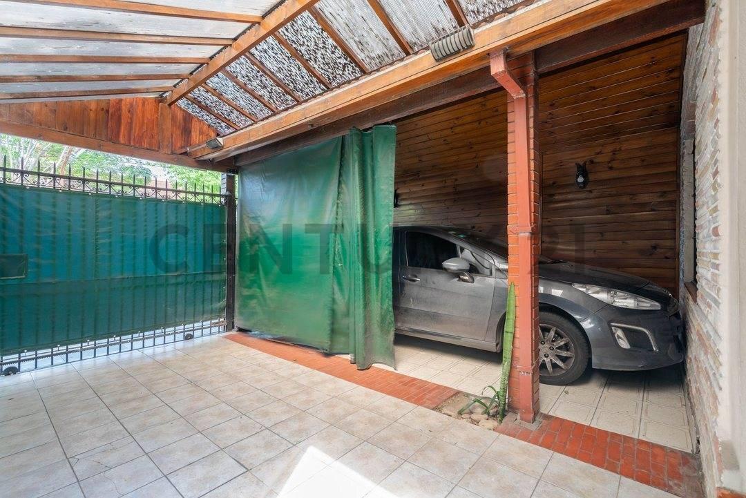 Foto de VENTA CASA TEMPERLEY 5AMB C/PILETA Y JARDIN, imagen 1