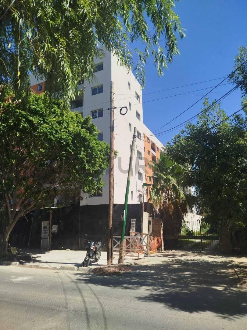 Foto de VENTA COCHERA EN DESARROLLO SPAZIO CAPRI EN ITUZAINGO, imagen 2