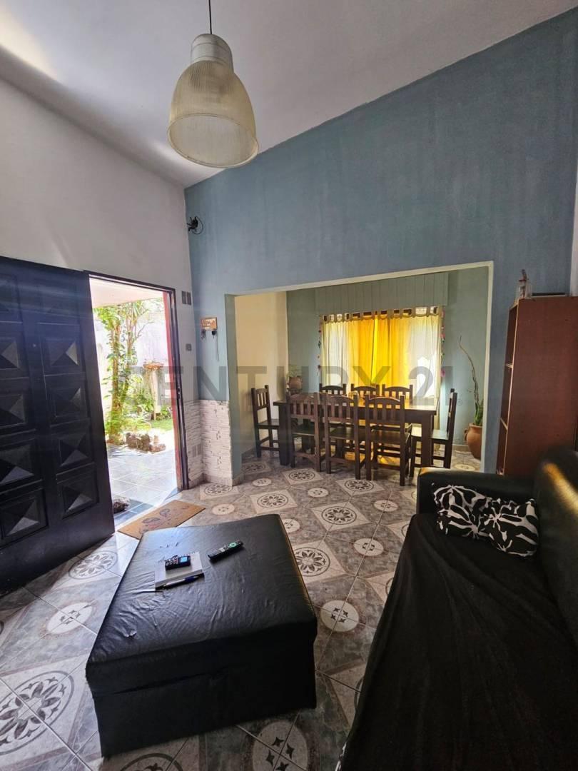 Foto de Venta Casa 4 ambientes Hurlingham ( permuta ), imagen 3